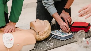 CPR, AED, BLS Course Tunbridge Wells